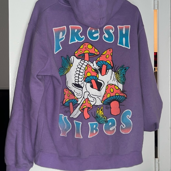 Super cute unisex “Fresh Vibes” hoodie 🫧 - Picture 1 of 4